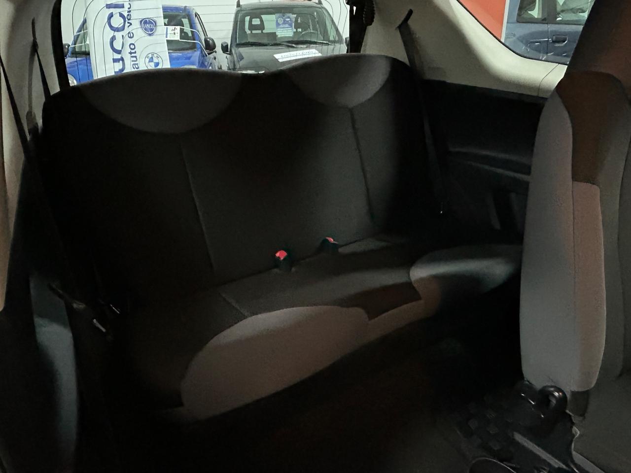 Peugeot 107 1.0 Benz Servosterzo A/C