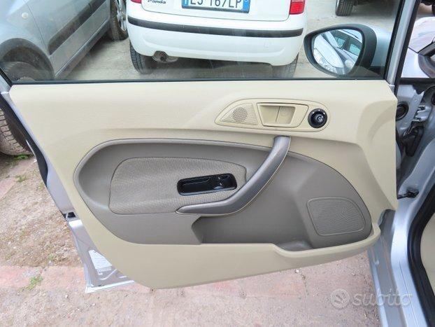 FORD Fiesta 1.2 BENZINA 5 PORTE FULL KM CERTIF2009