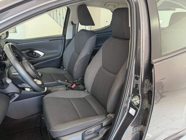 TOYOTA Yaris 1.0 5 porte Active