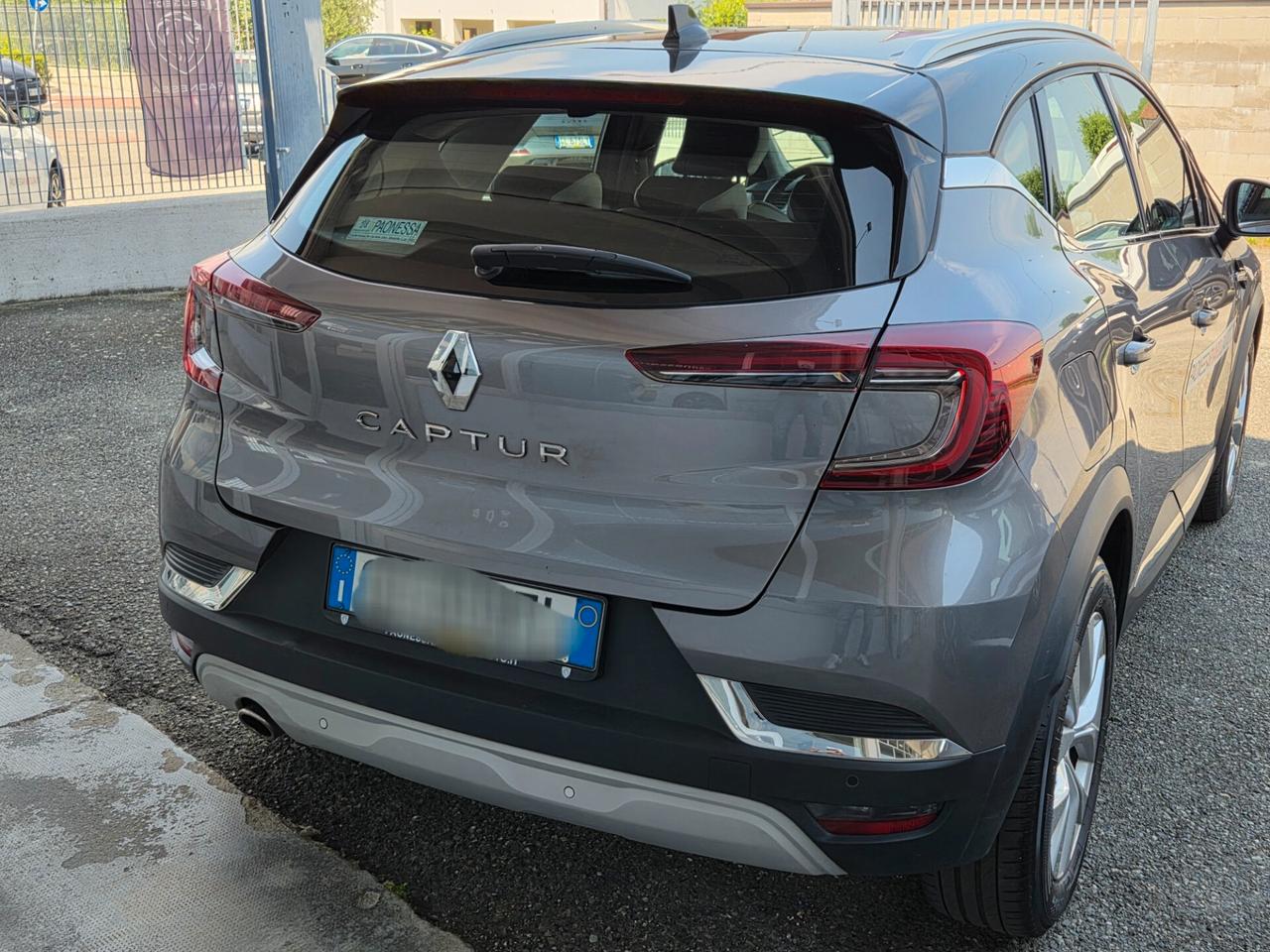 Renault Captur TCe 100 CV Intens
