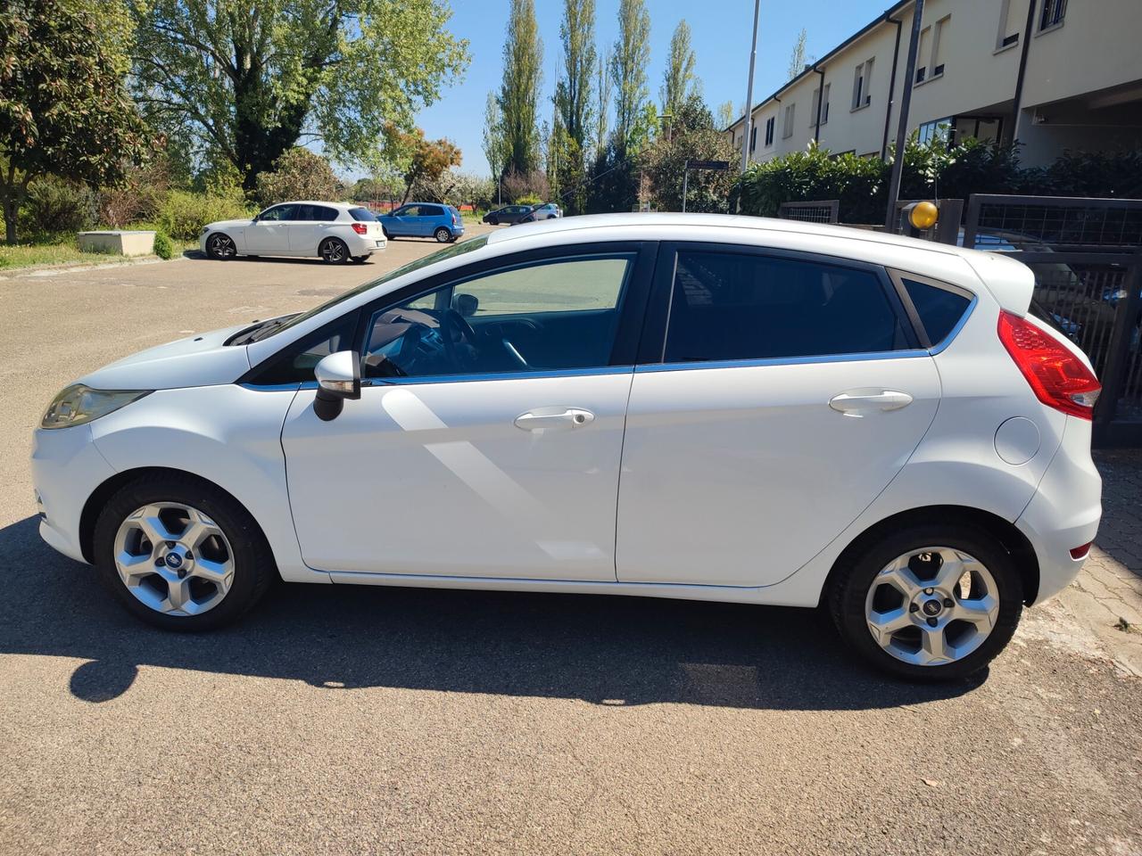 FORD FIESTA 2010 1.4DCI 50KW OK PER NEOPATENTATI
