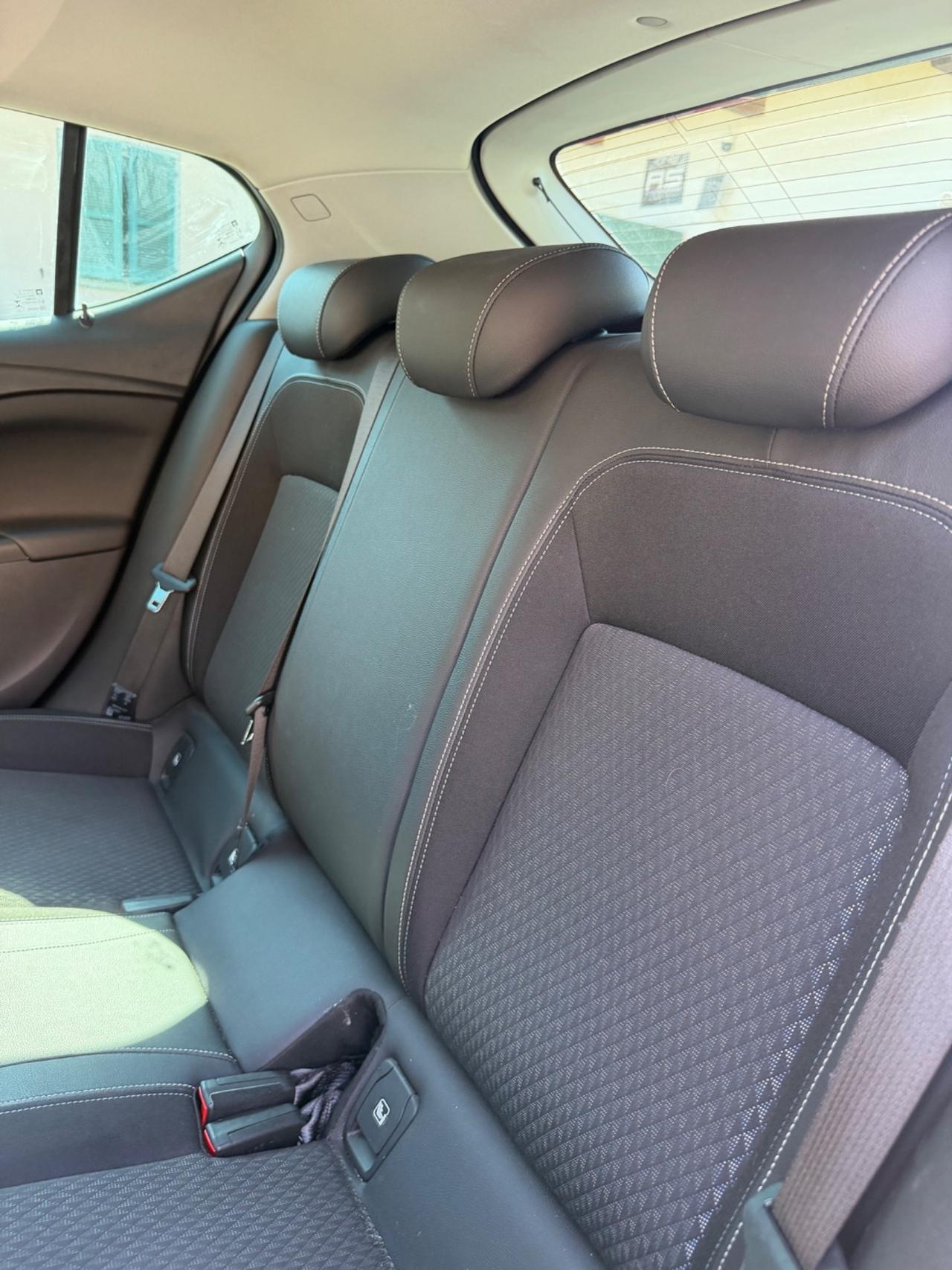 Opel ASTRA PREMIUM KMCERT GARANZ UNICOPR