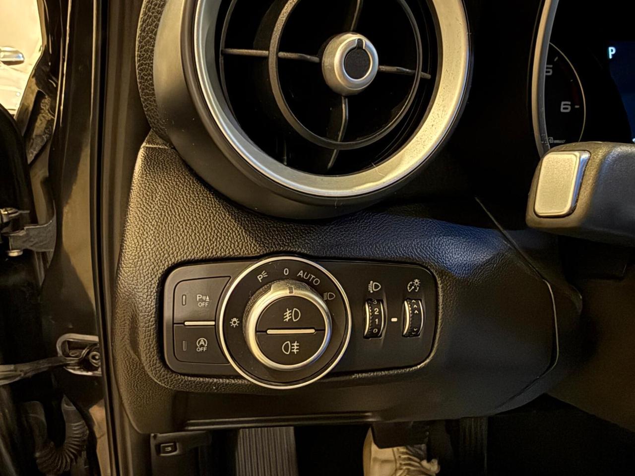 Alfa Romeo Giulia 2.2 Turbodiesel 136 CV Business