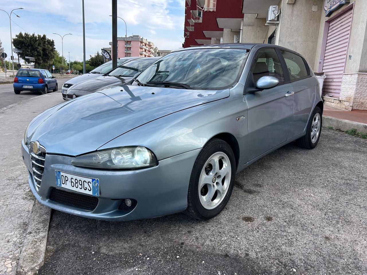 Alfa Romeo 147 1.9 JTD M-JET 16V 5 porte Dist.