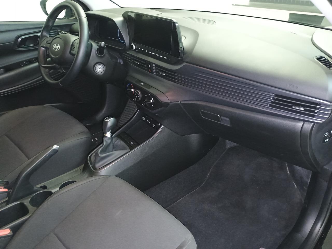 Hyundai i20 1.2 MPI MT Connectline