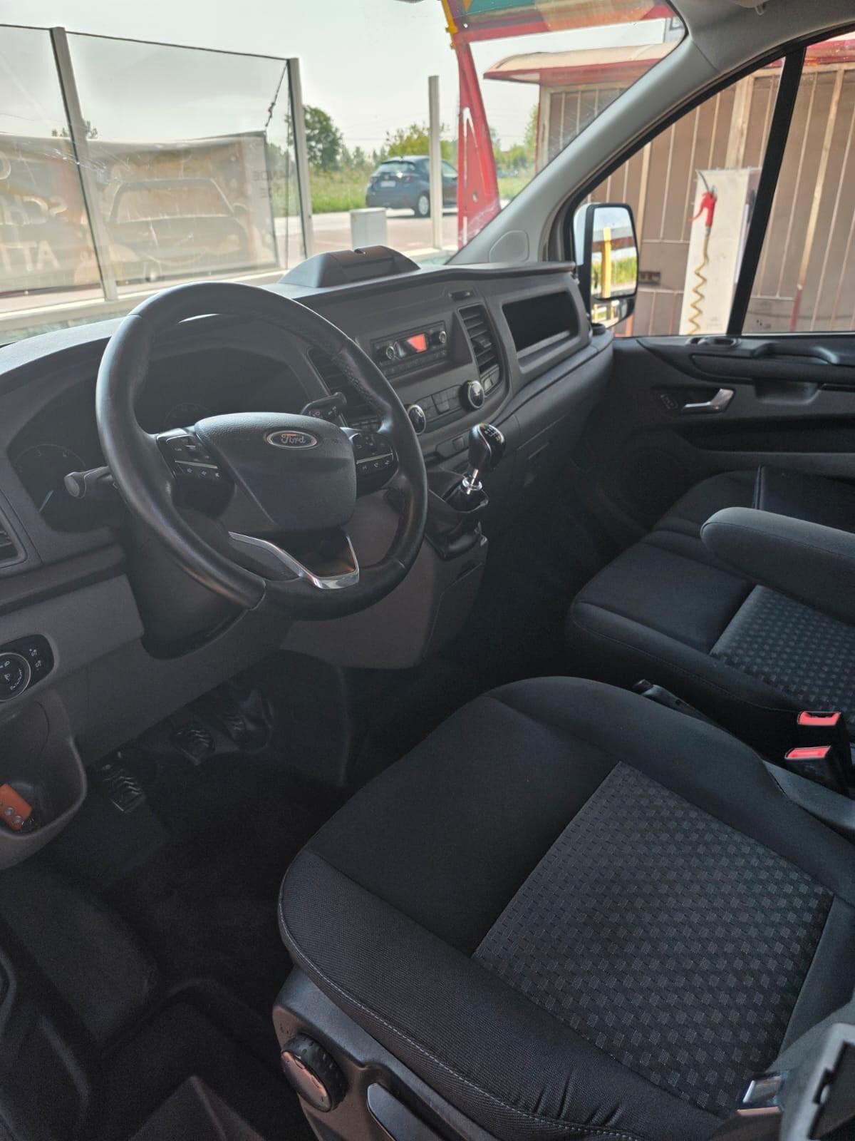 Ford Transut Custom Prezzo compreso IVA