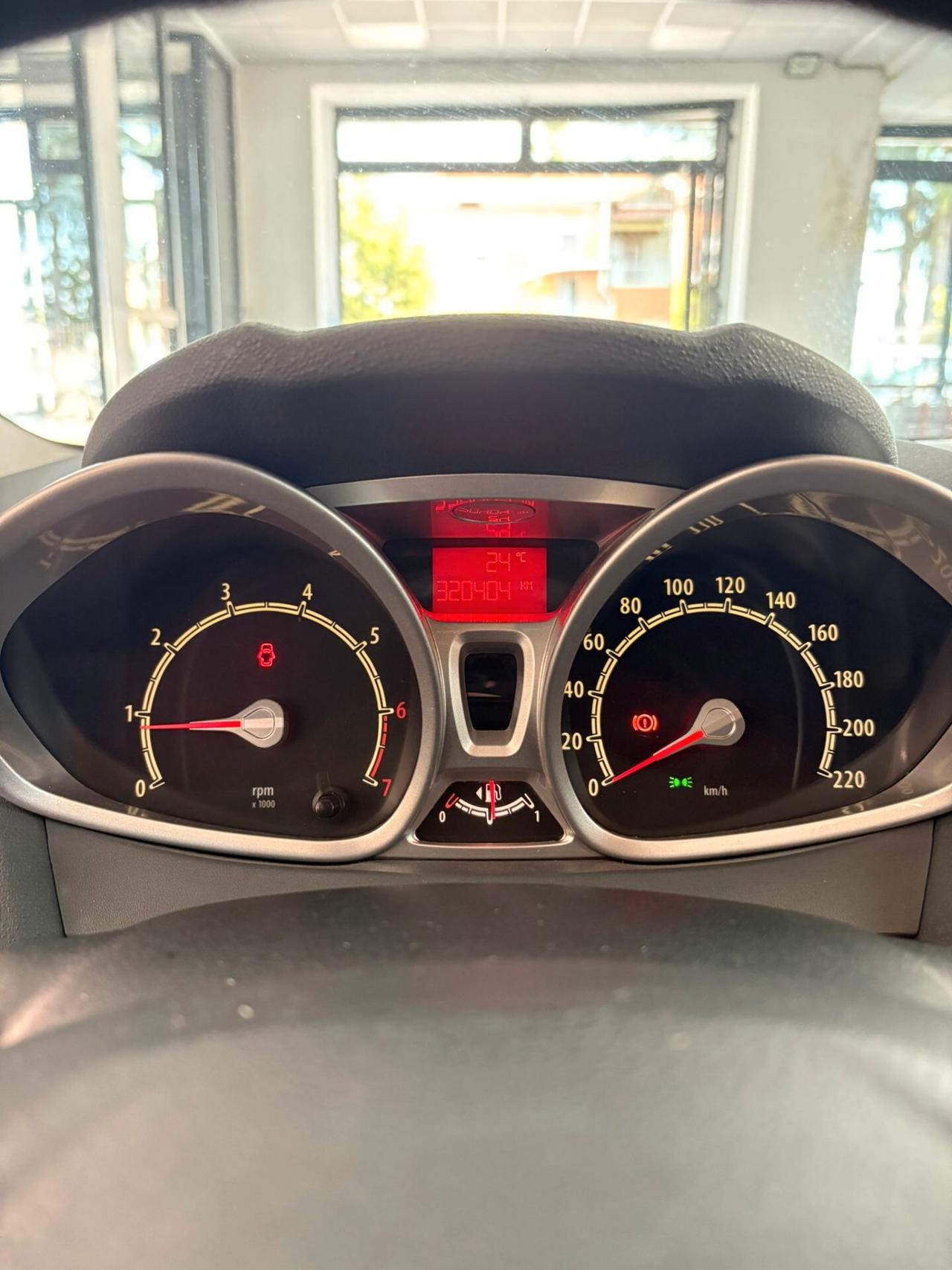 Ford Fiesta 1.4 5 porte Bz.- GPL Titanium