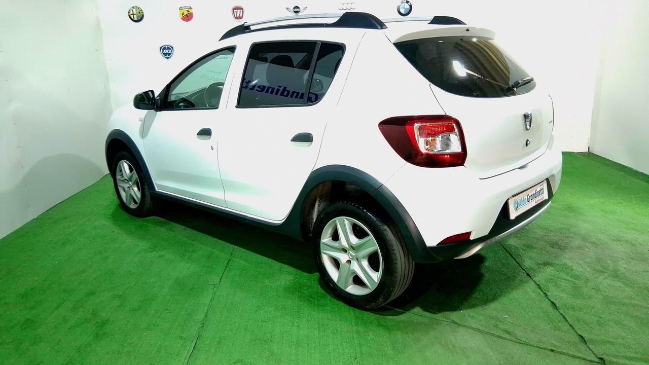 DACIA SANDERO STEPWAY 1.5 DCI 90 CV