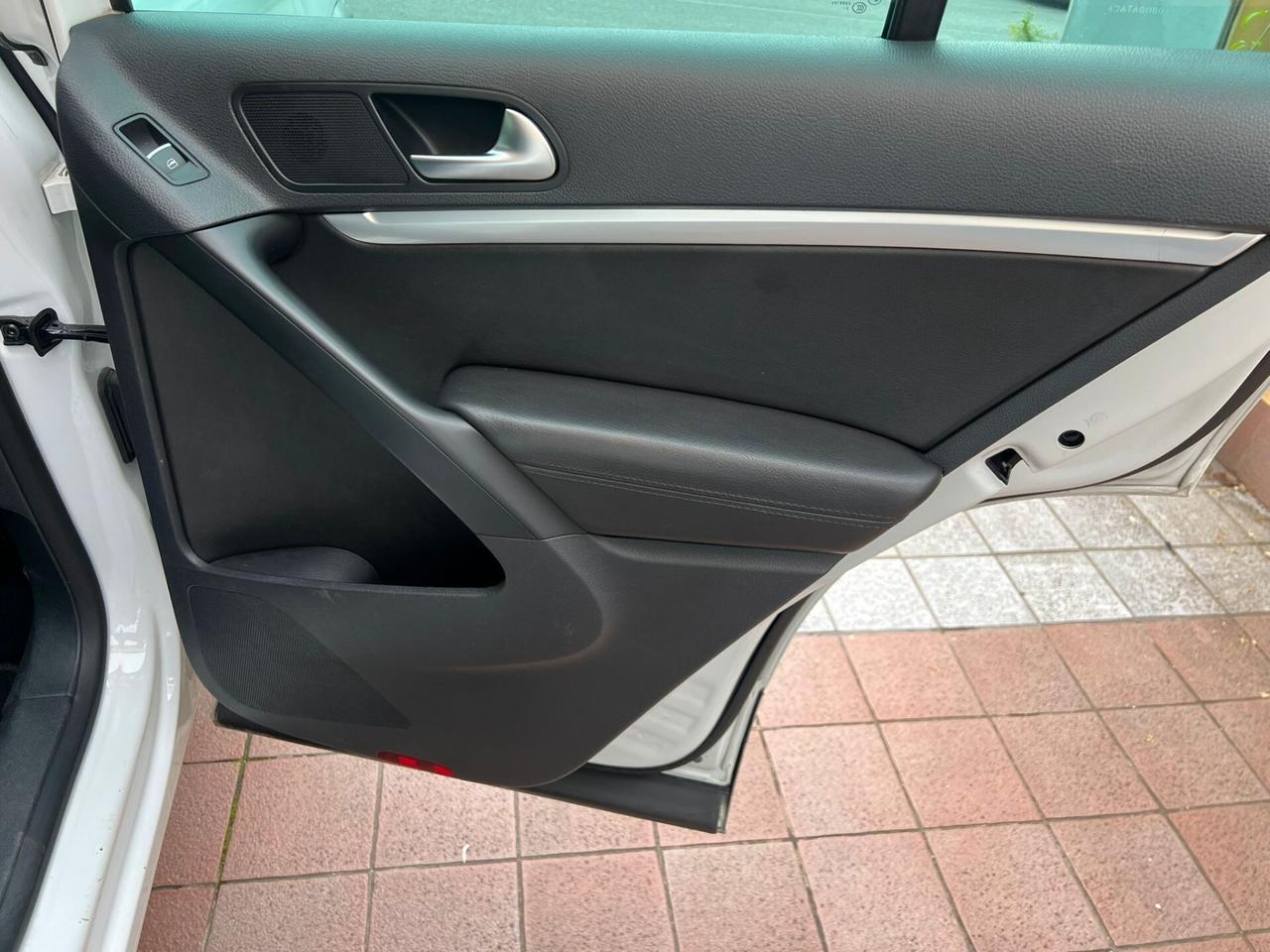 Volkswagen Tiguan 2.0 TDI 110 CV R - Line BlueMotion Technology