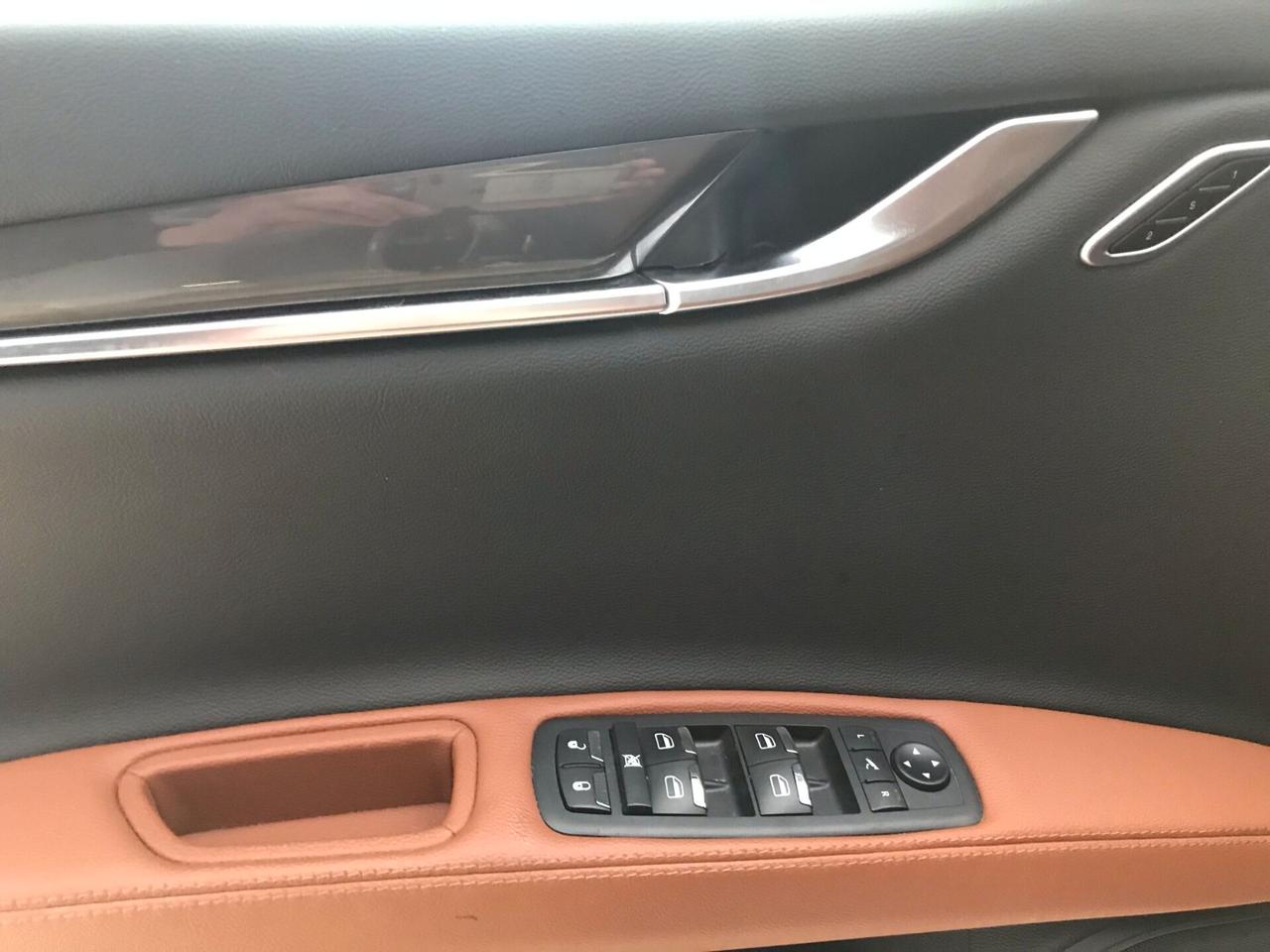 Maserati Ghibli V6 Diesel 250CV Gransport 12/2020