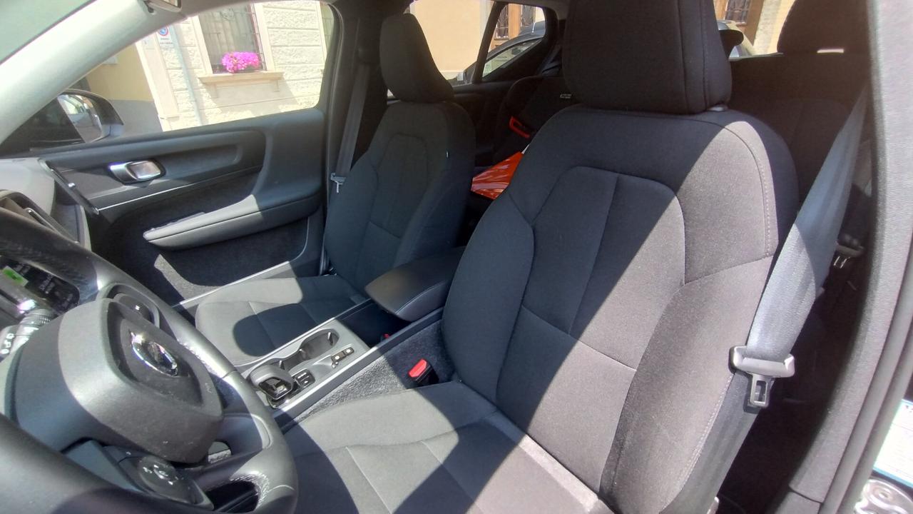 Volvo XC40 T2 automatico Essential