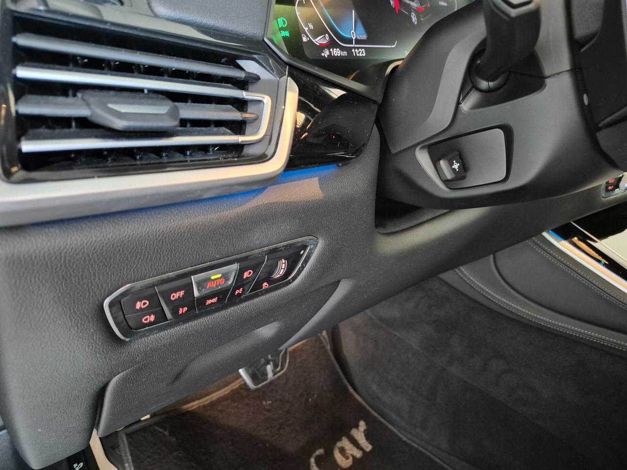 BMW X5 XDRIVE 45E MSPORT LASER PELLE TETTO SOSPENSIONI PNEUMATICHE FRENI M BLU C.21" ADAS 1 PROPRIETARIO