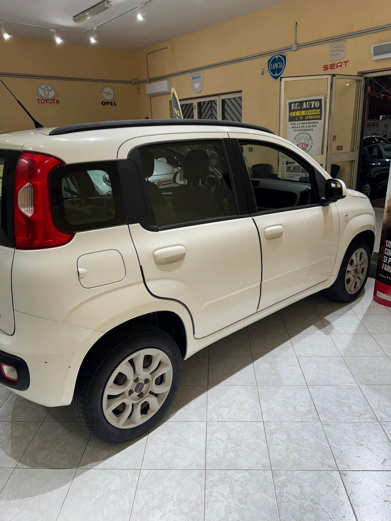 Fiat Panda 0.9 TwinAir Turbo Natural Power Lounge