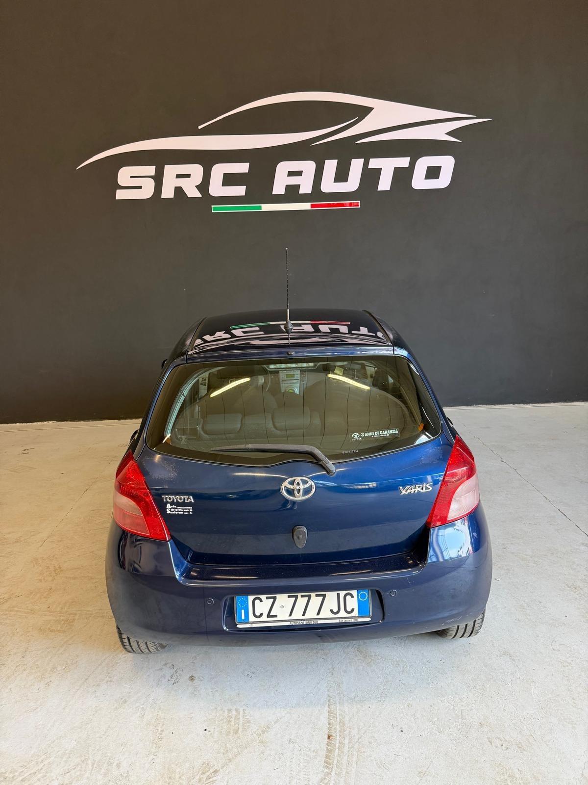 Toyota Yaris 1.0 5 porte Sol