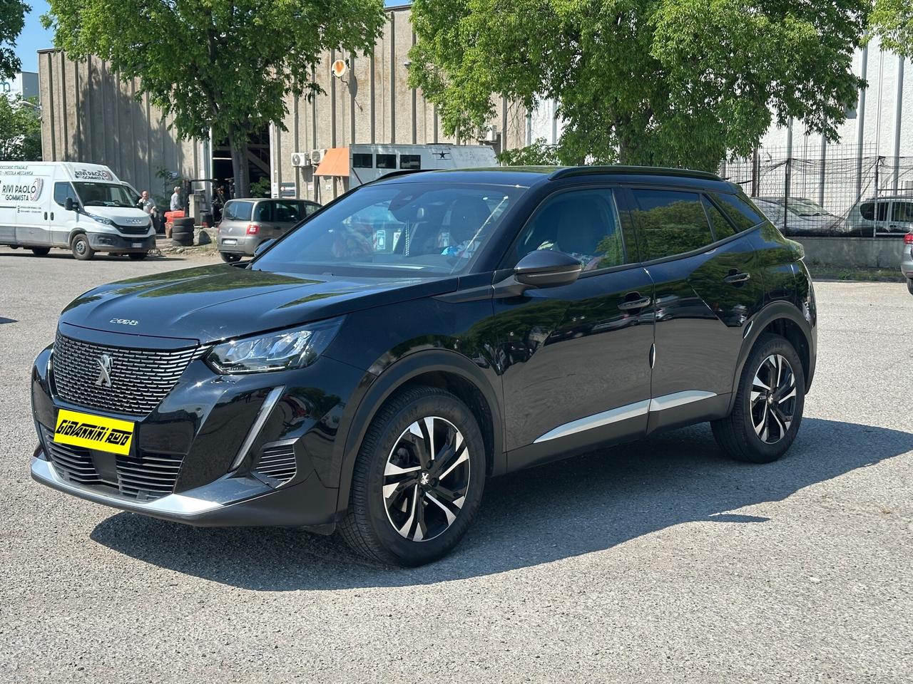 Peugeot 2008 1.2 Benz. EAT8 Allure (Garanzia 24 Mesi)