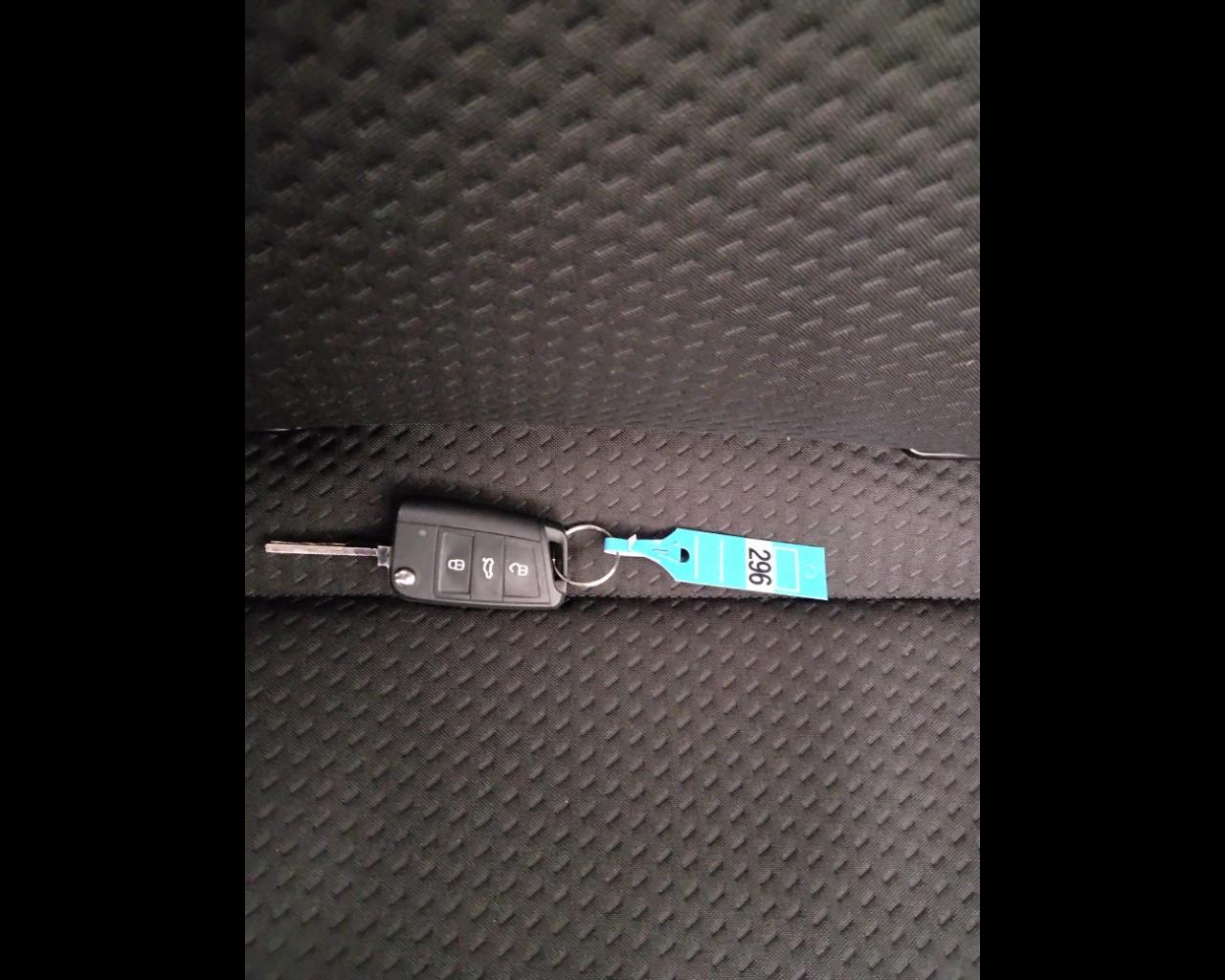 VOLKSWAGEN Taigo - Taigo 1.0 tsi Life 115cv