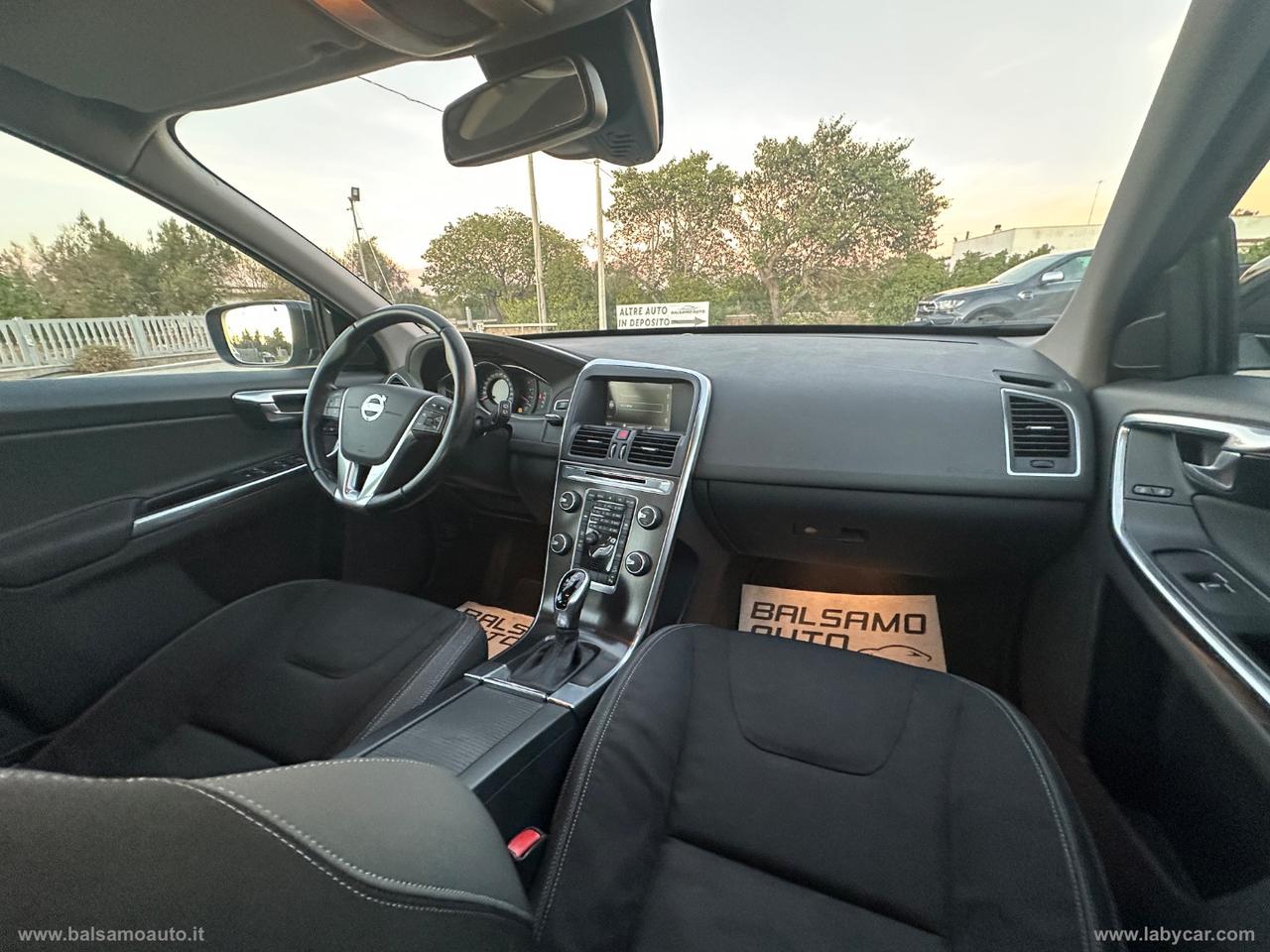 VOLVO XC60 AWD 2.4D Momentum