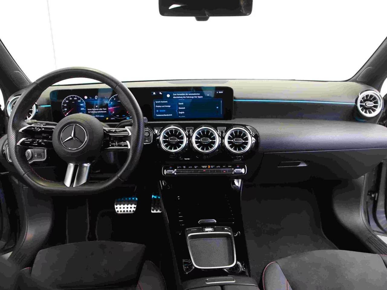 Mercedes-benz A 180 Automatic AMG Line Advanced Plus