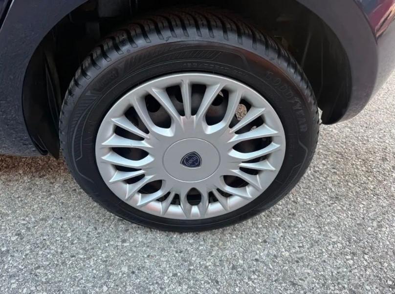 Lancia Ypsilon 1.2 69cv GPL Nuova garanzia 12/24