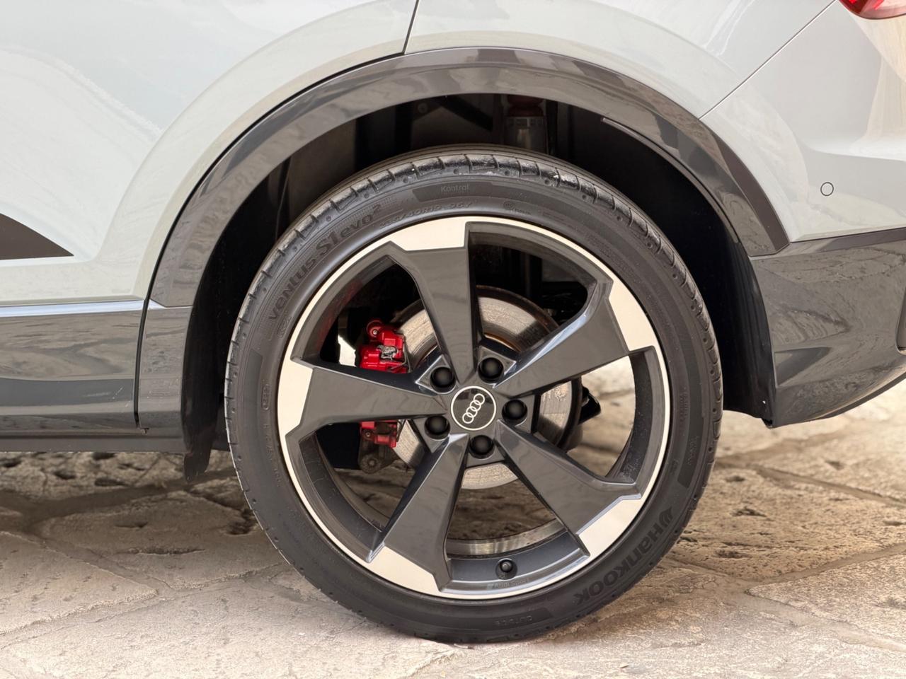 Audi Q2 35 TDI QUATTRO S-TRONIC S-LINE IDENTITY BLACK