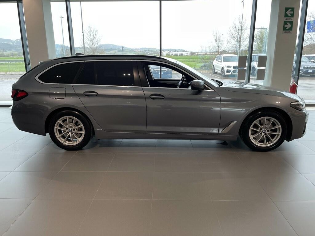 BMW Serie 5 Touring 520 d Mild Hybrid 48V Business Steptronic