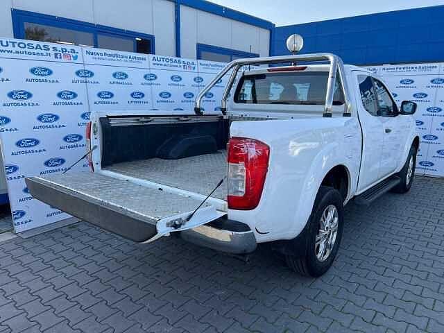 Nissan Navara 2.3 dCi 4WD King Cab Acenta