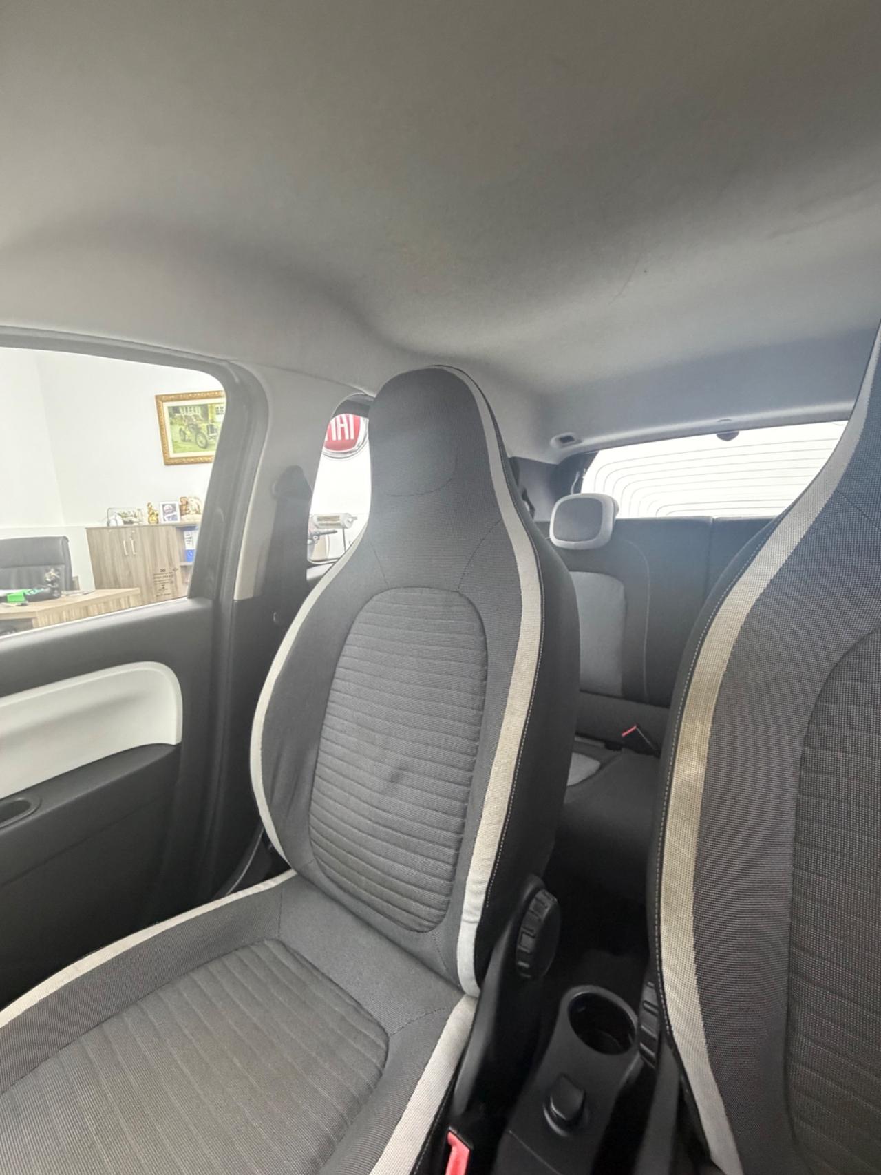 Renault Twingo SCe Lovely