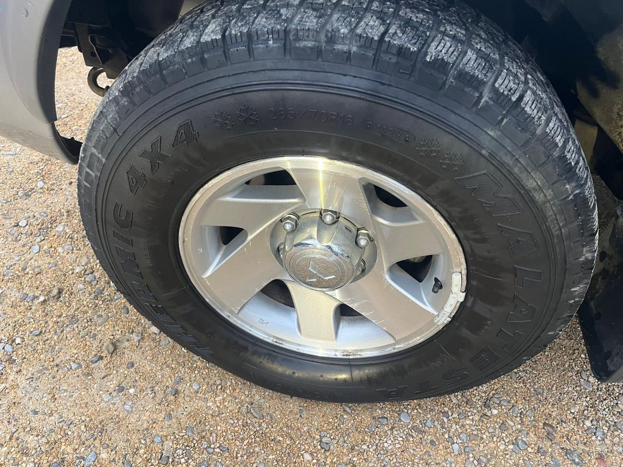 Mitsubishi L200 2.5 Diesel - 4x4 - Pick-Up Cabina