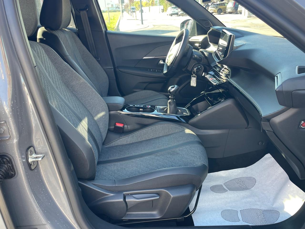 Peugeot 2008 PureTech 100 S&S Allure