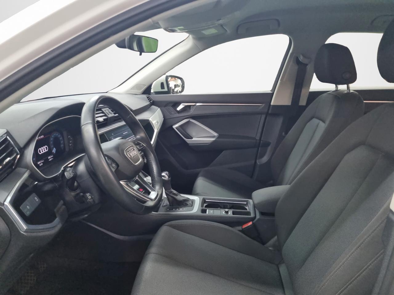 Audi Q3 35 TDI S tronic Business