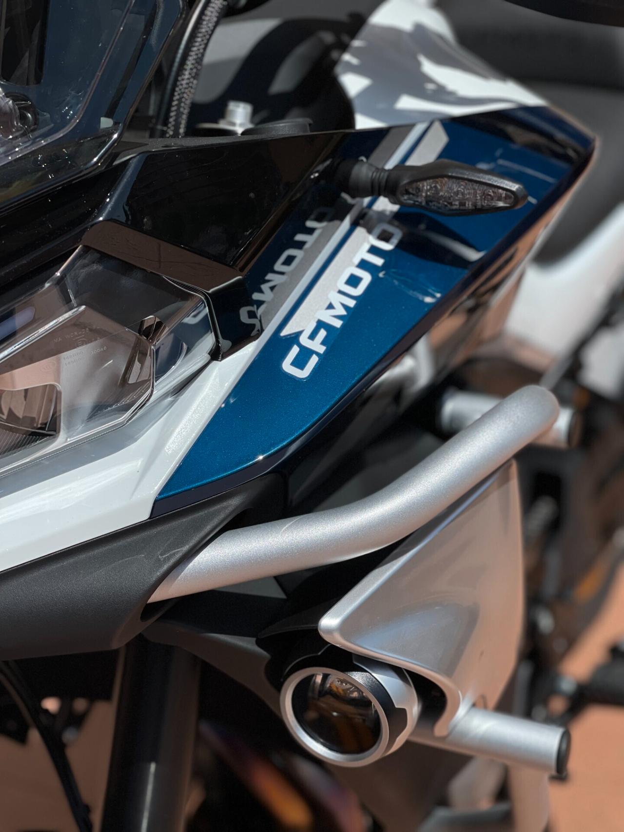 CFMOTO 800MT EXPLORE