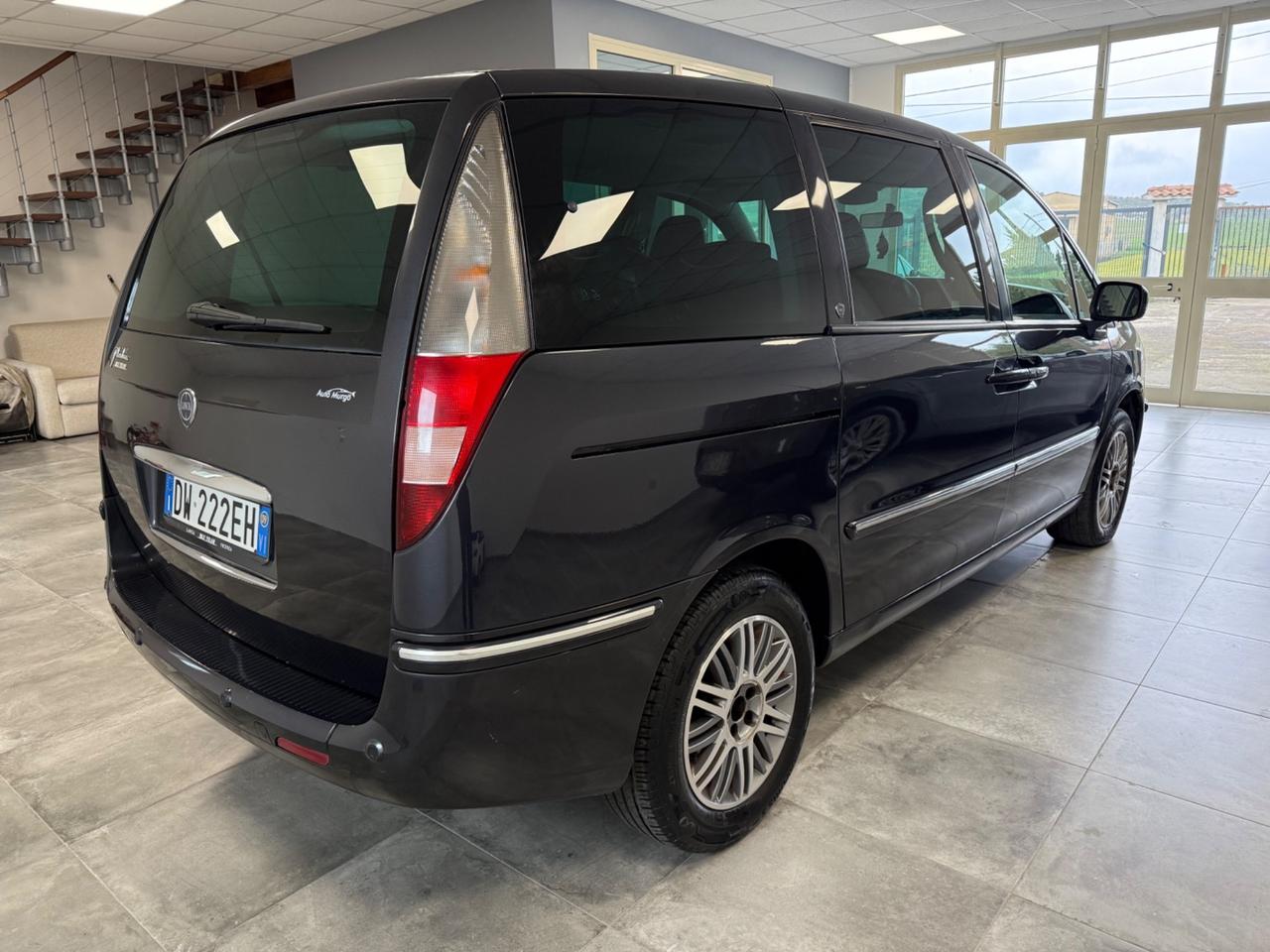 Lancia Phedra 2.0 MJT 136 CV Oro