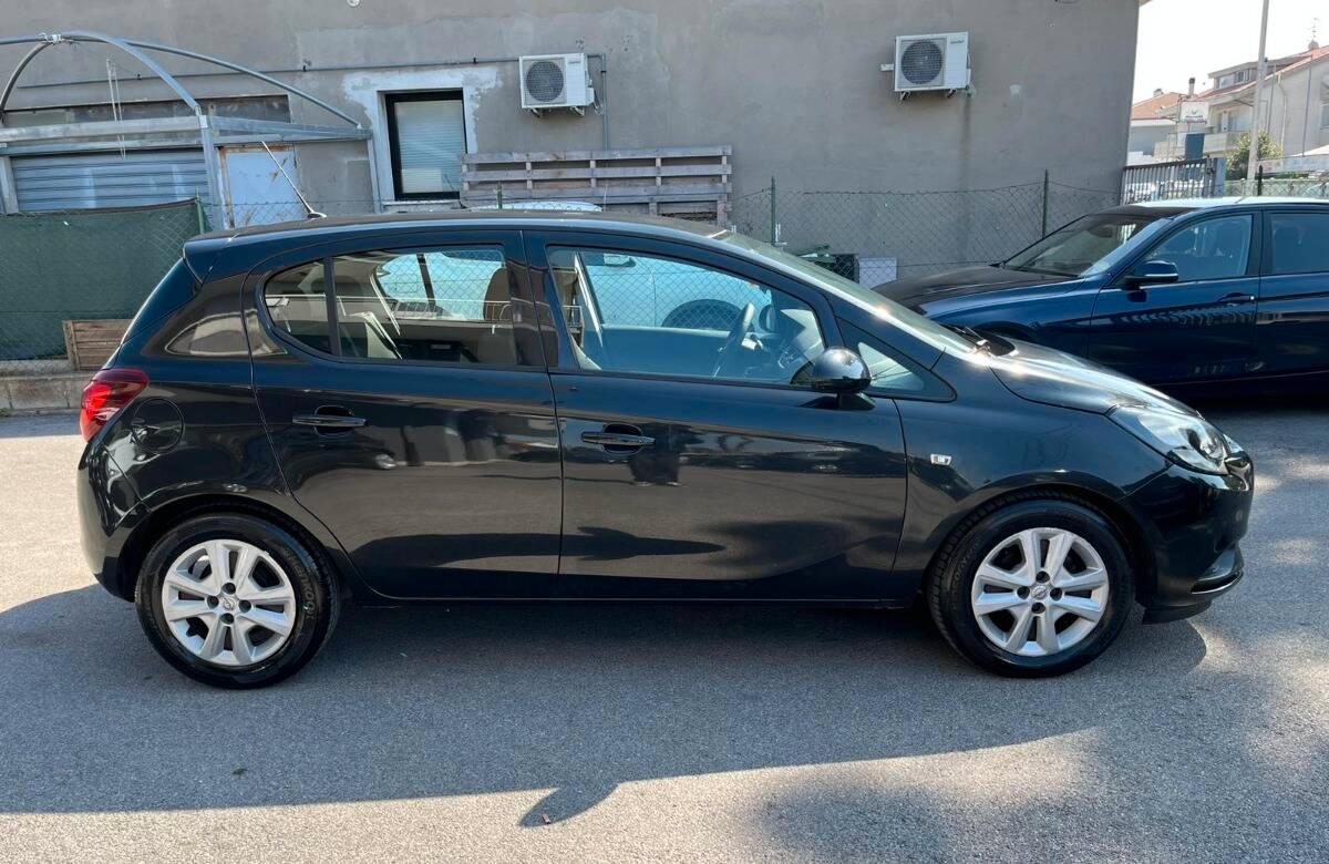 Opel Corsa 1.2 Advance (n-joy) 5p