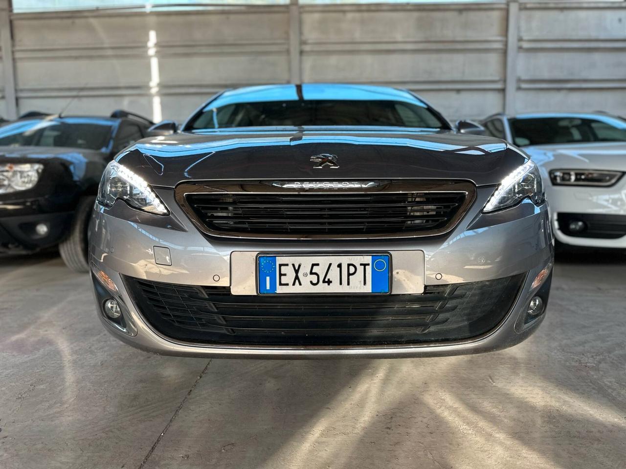 Peugeot 308 BlueHDi 150 S&S SW Allure