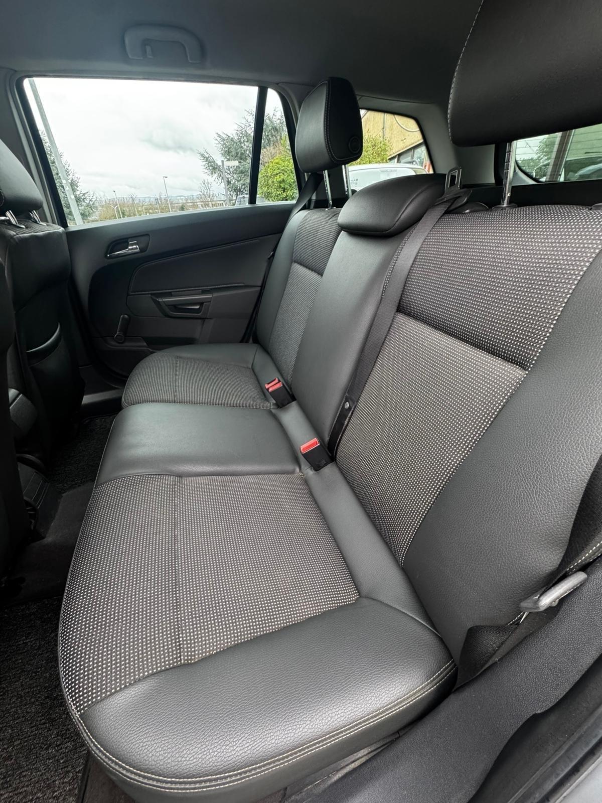 Opel Astra 1.6 16V Twinport Station Wagon Cosmo