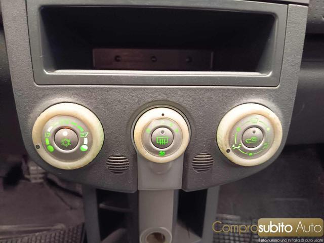 MITSUBISHI Colt 1.1 12V 3p. Inform