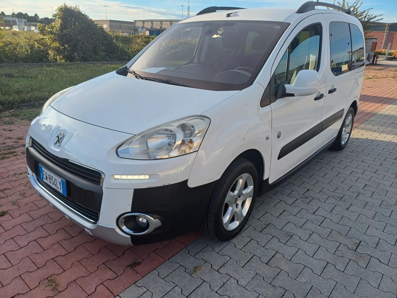 Peugeot Partner Tepee 1.6 HDi 115CV Active