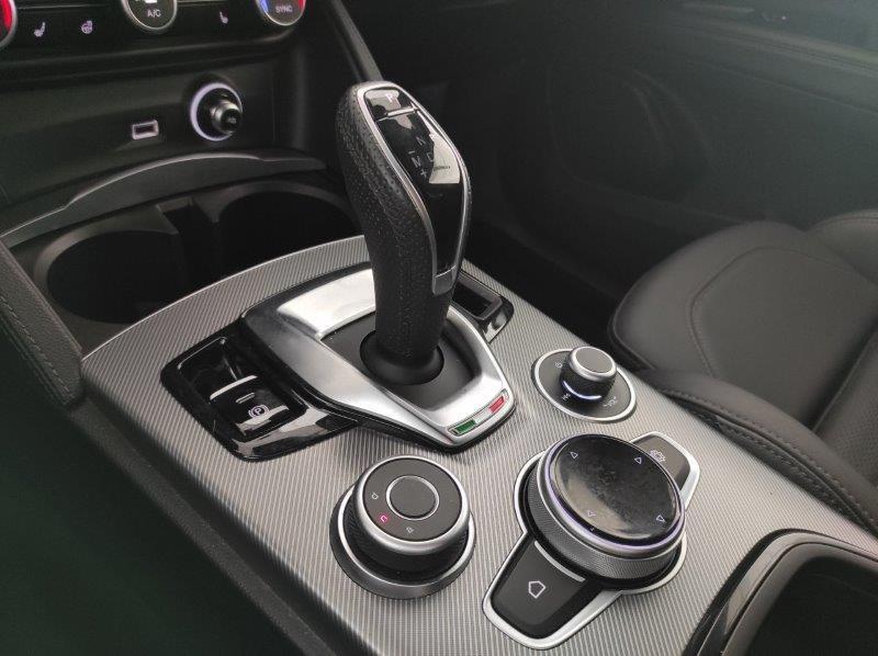ALFA ROMEO Stelvio - Stelvio 2.0 Turbo 280 CV AT8 Q4 Veloce