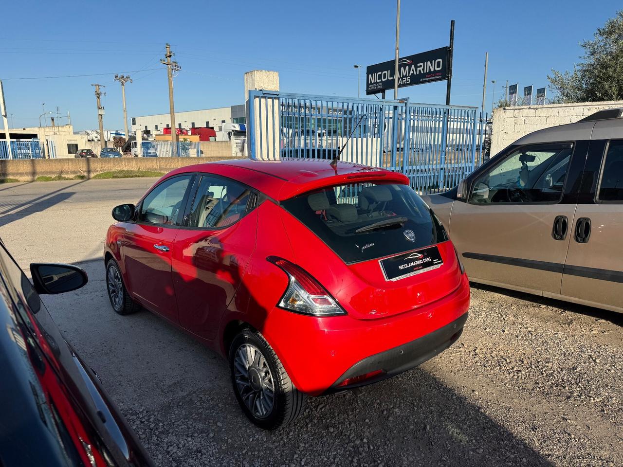 Lancia Ypsilon 1.2 69 CV 5 porte S&S Platinum