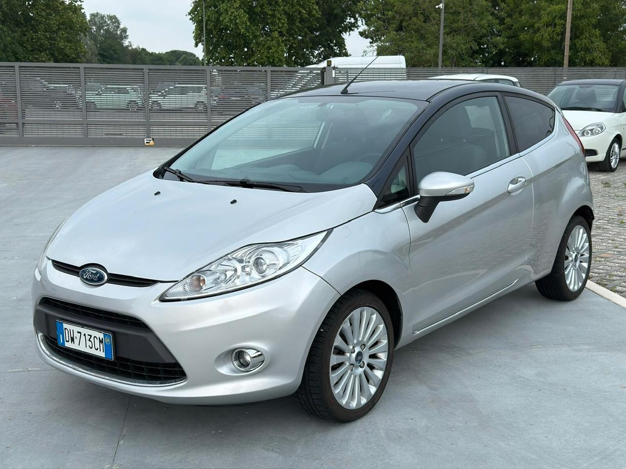 Ford Fiesta 1.2 82CV - NEOPATENTATO -