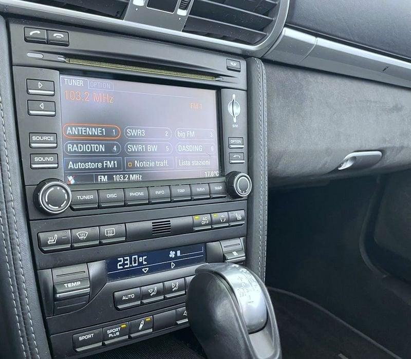 Porsche 911 CARRERA 4 Cabriolet GTS PDK