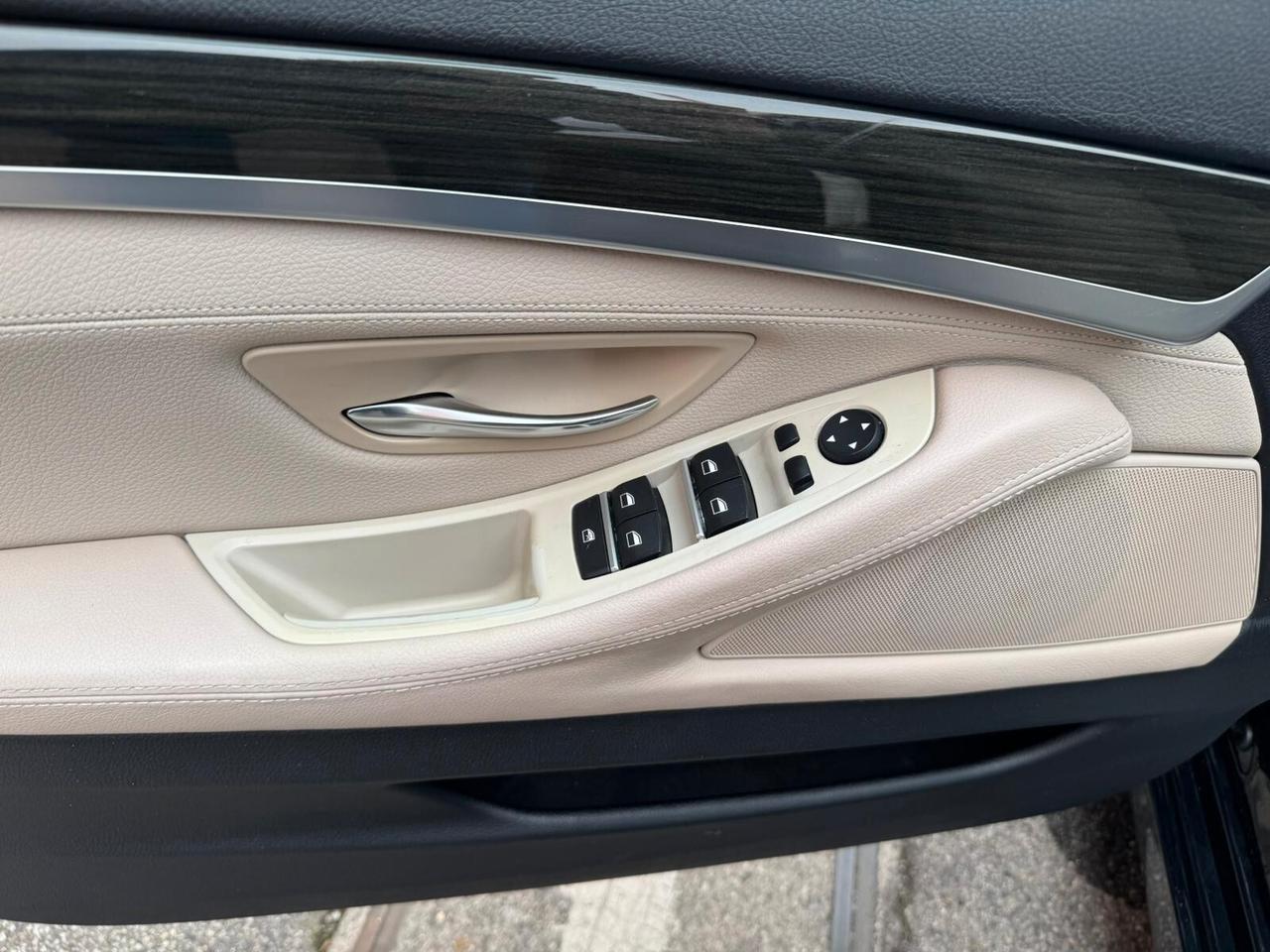 Bmw 520 520d Touring Luxury aut.