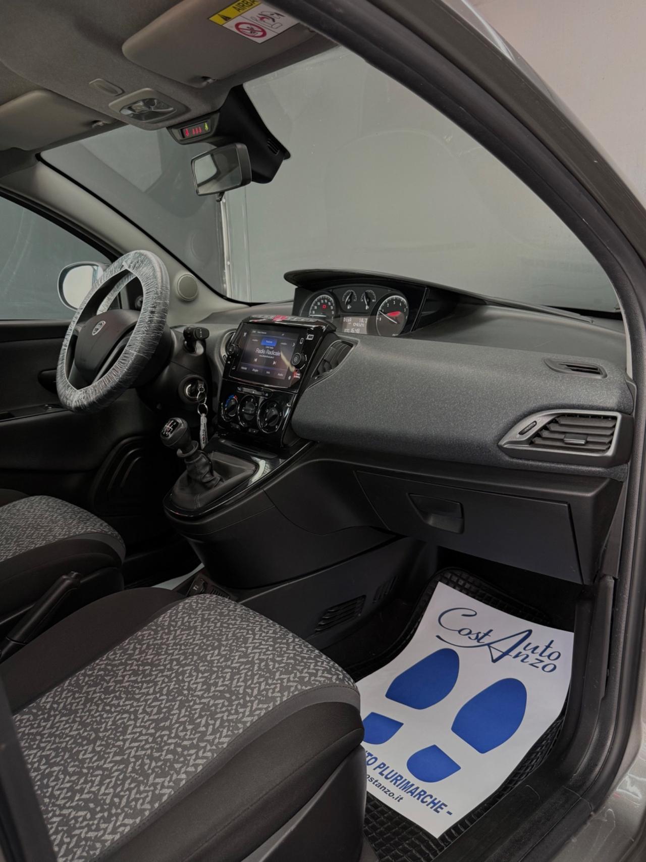 Lancia Ypsilon 1.0 Hybrid Ecochic Gold 2022