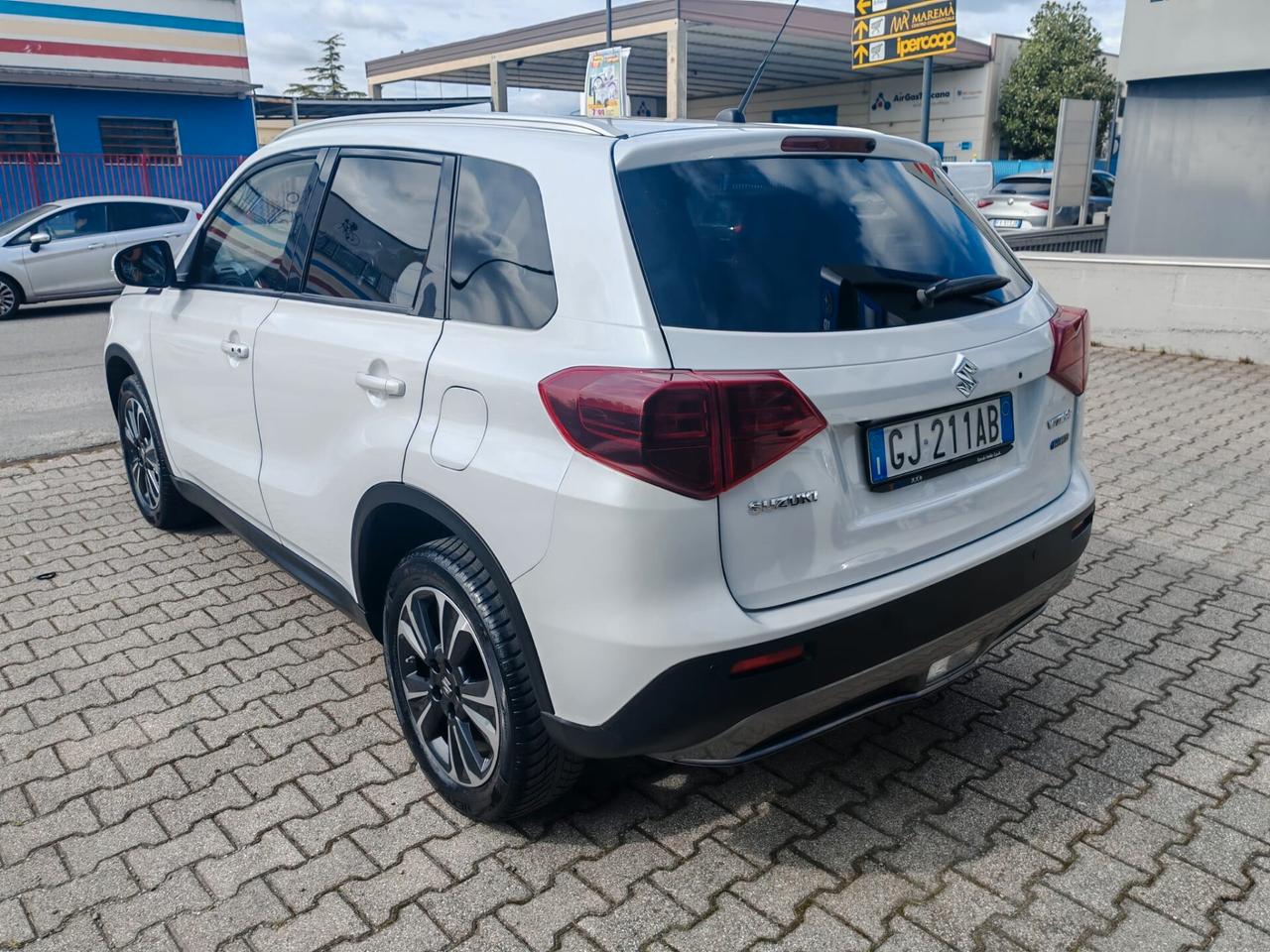 Suzuki Vitara 1.5 Hybrid A/T Starview