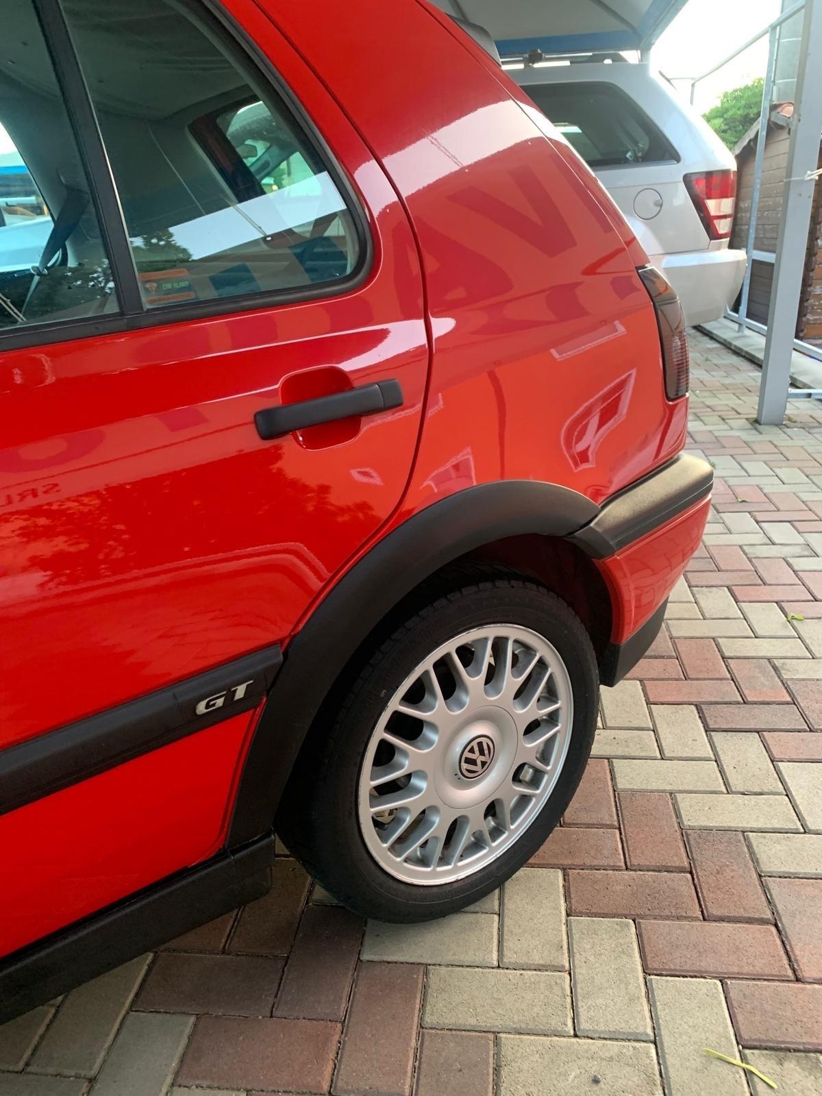 Volkswagen Golf 1.6 cat 5 porte GT