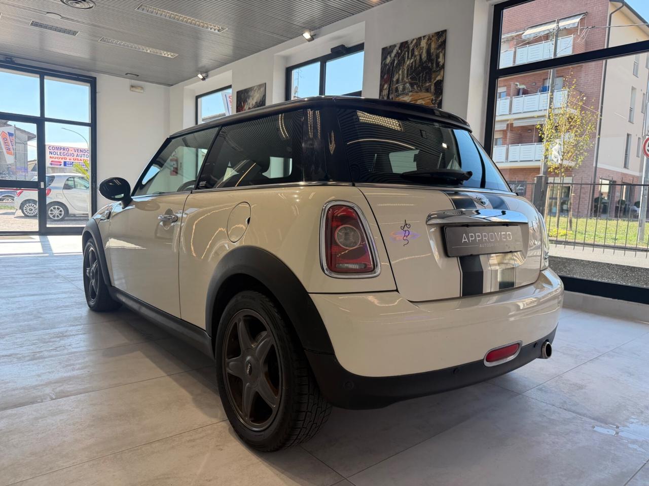 Mini 1.6 16V Abbey Road D