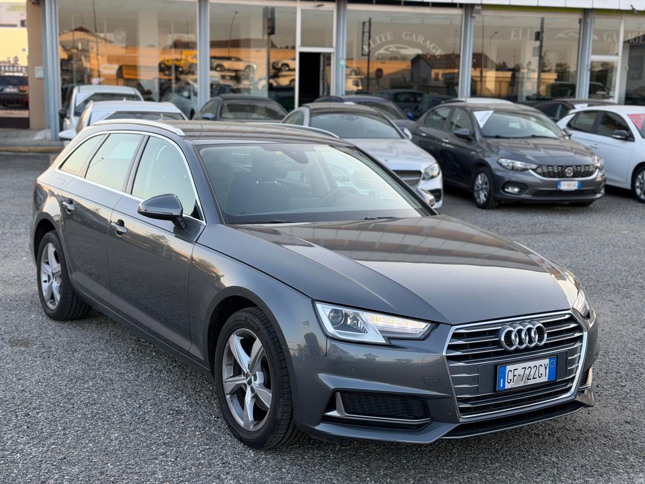 Audi A4 Avant 40 TFSI S tronic S-Line