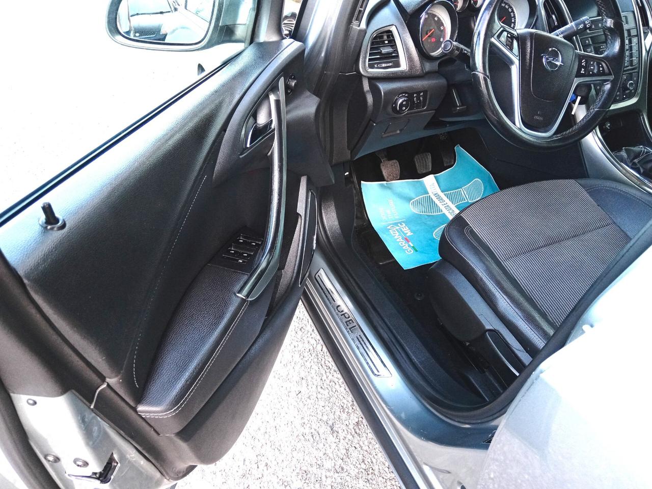 Opel Astra GARANZIA