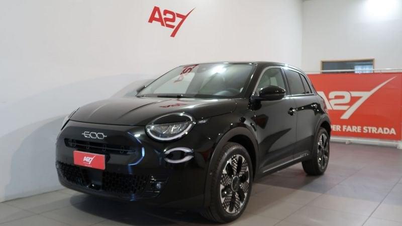 FIAT 600 600 1.2 hybrid La Prima 110cv auto