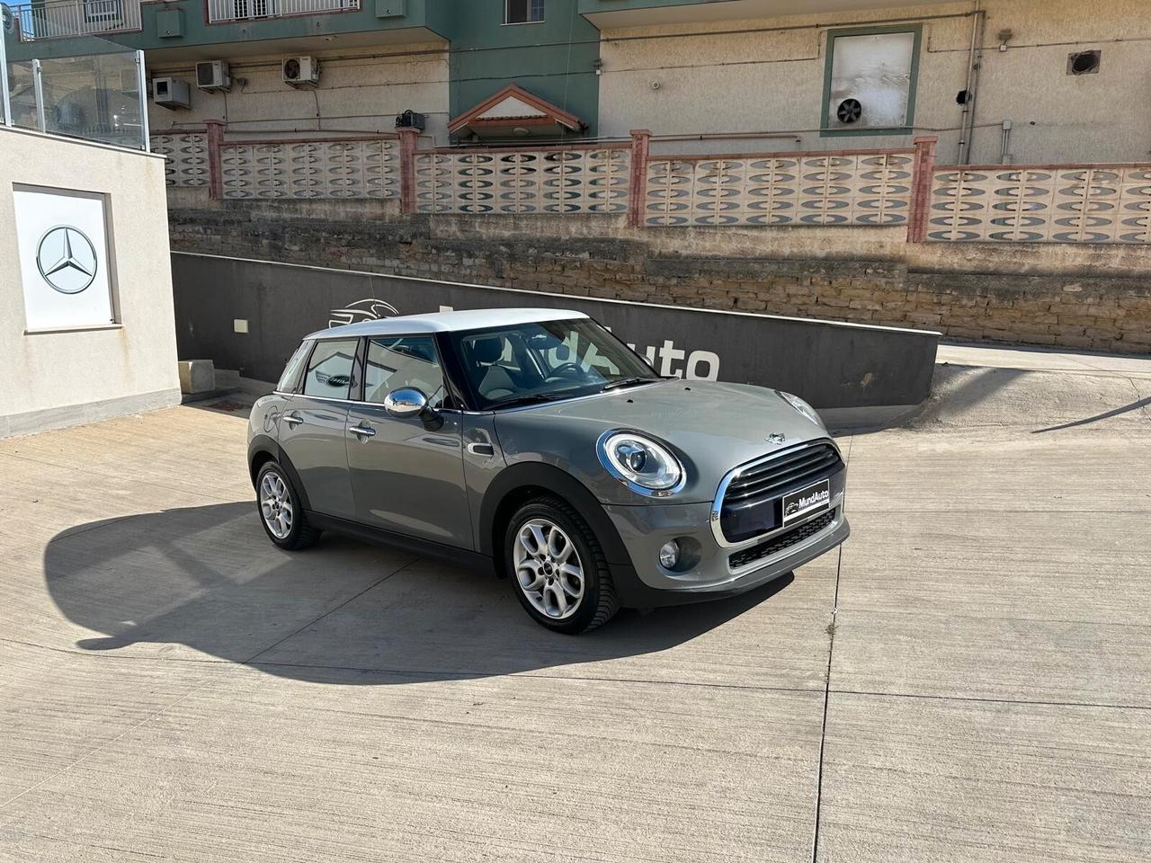 Mini Mini 1.5 Cooper D Automatica Neopatenati Business XL 5 porte